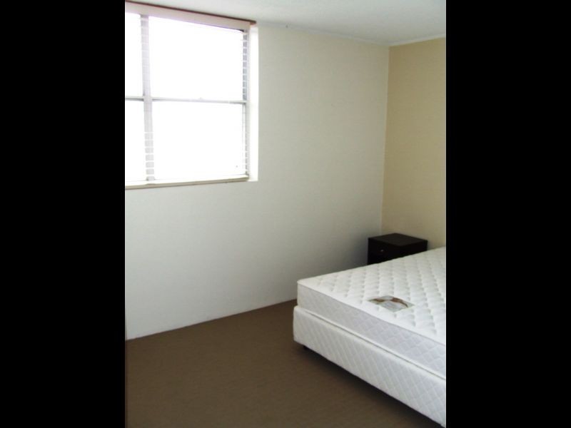 10/36 Jerdanefield Road, St Lucia QLD 4067