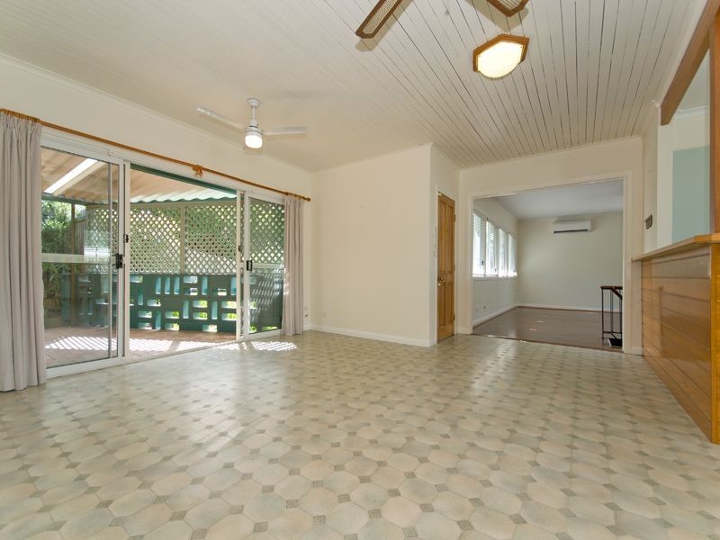 5 Norm Street, Kenmore QLD 4069