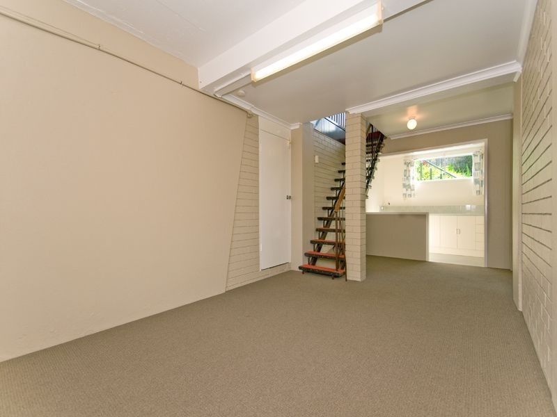 5 Norm Street, Kenmore QLD 4069