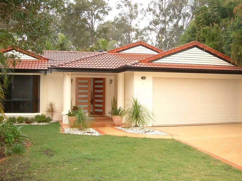 26 Oldfield Place, Brookfield QLD 4069
