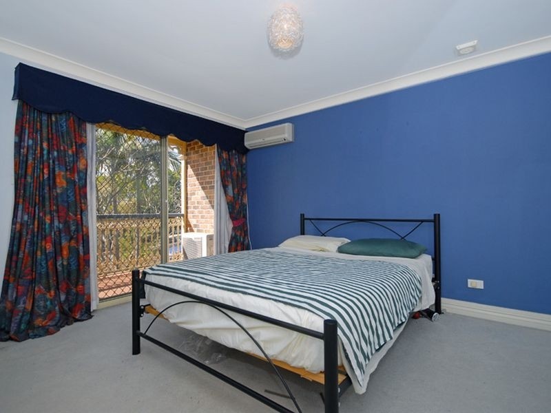 5/27 Swann Road, Taringa QLD 4068