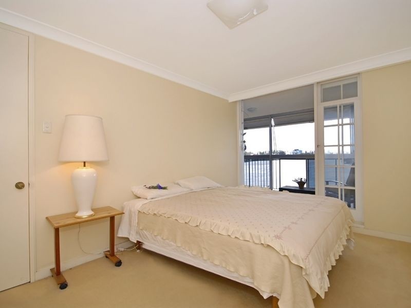 5/8 Sandford Street, St Lucia QLD 4067