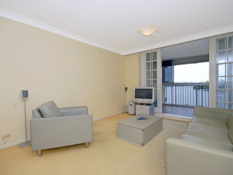 5/8 Sandford Street, St Lucia QLD 4067