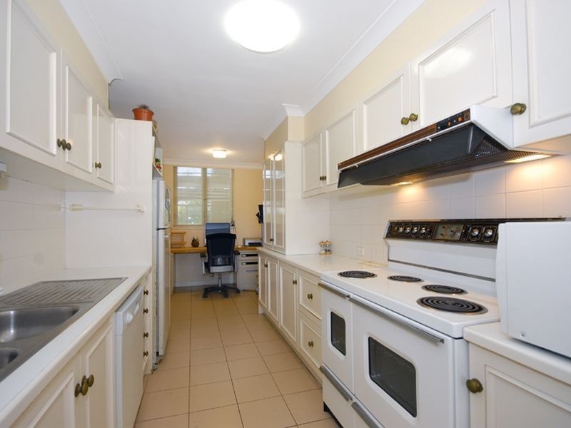 5/8 Sandford Street, St Lucia QLD 4067