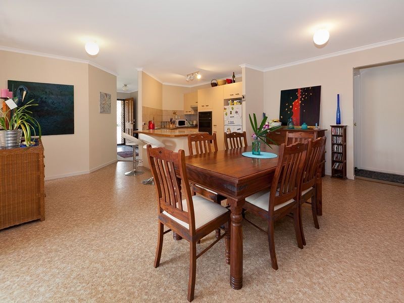 32 Minkara Street, Indooroopilly QLD 4068