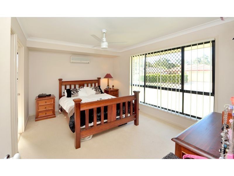 17 Salubris Place, Moggill QLD 4070