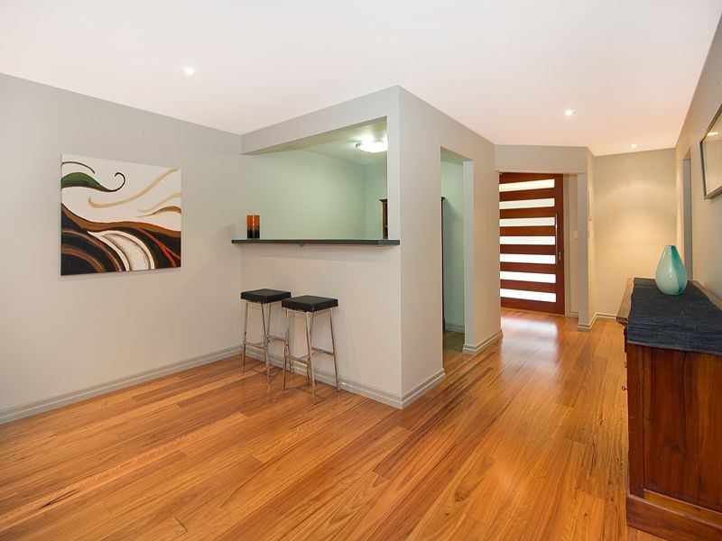 16 Hornsey Road, Anstead QLD 4070