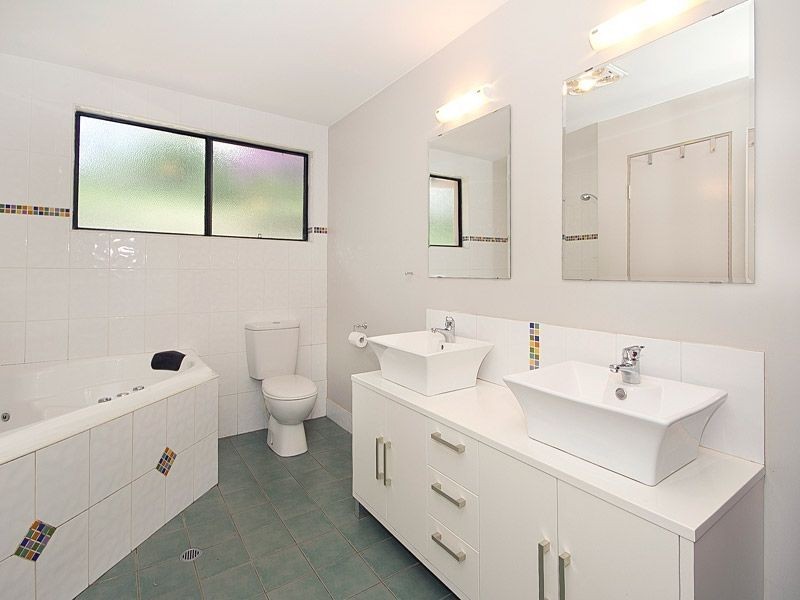 16 Hornsey Road, Anstead QLD 4070