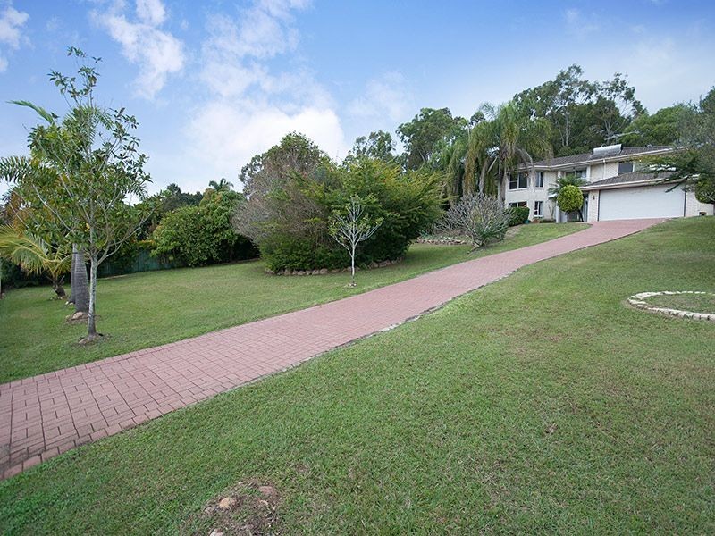 31 Pine County Place, Bellbowrie QLD 4070