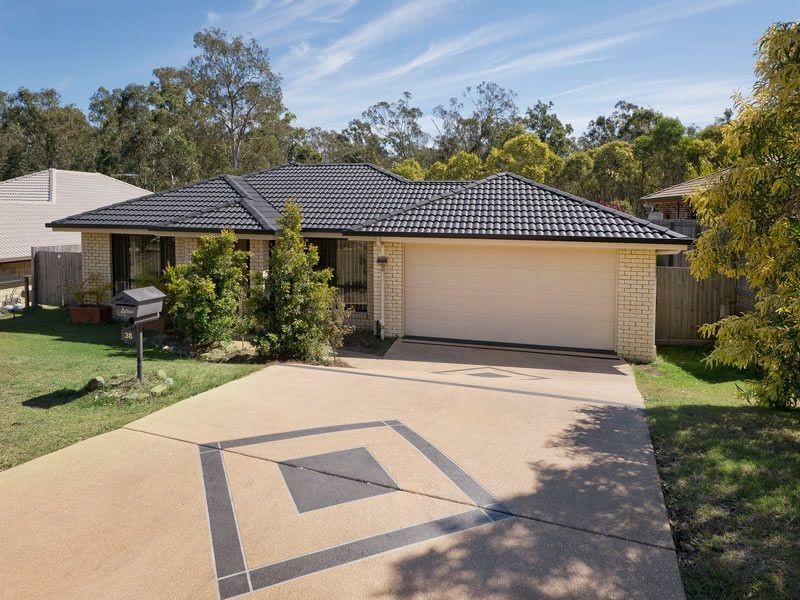 38 Yaggera Place, Bellbowrie QLD 4070
