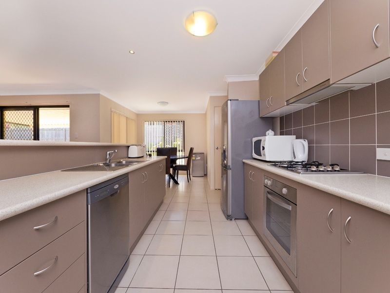 38 Yaggera Place, Bellbowrie QLD 4070