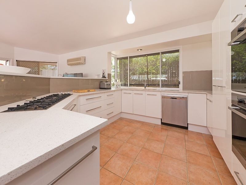 12 Solander Court, Karana Downs QLD 4306