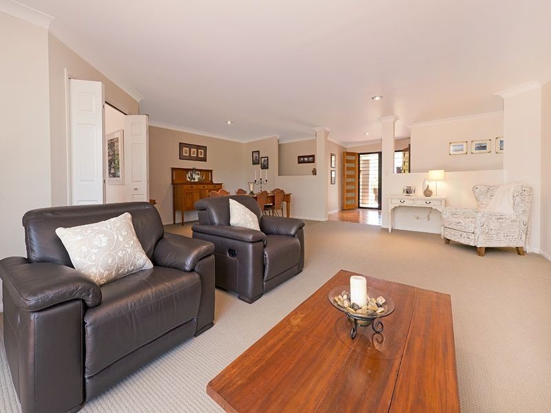 12 Solander Court, Karana Downs QLD 4306