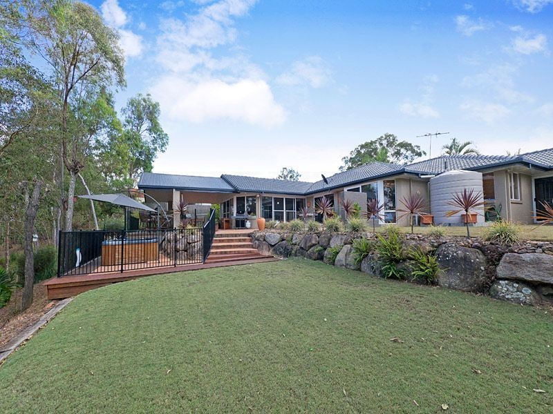 12 Solander Court, Karana Downs QLD 4306