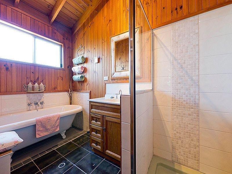 3325 Moggill Road, Bellbowrie QLD 4070