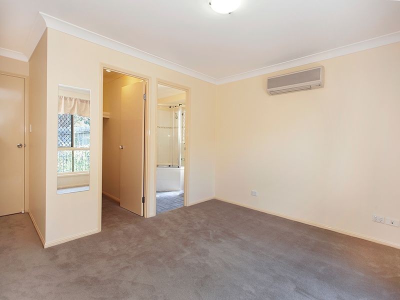 20 Gleneagles Crescent, Oxley QLD 4075