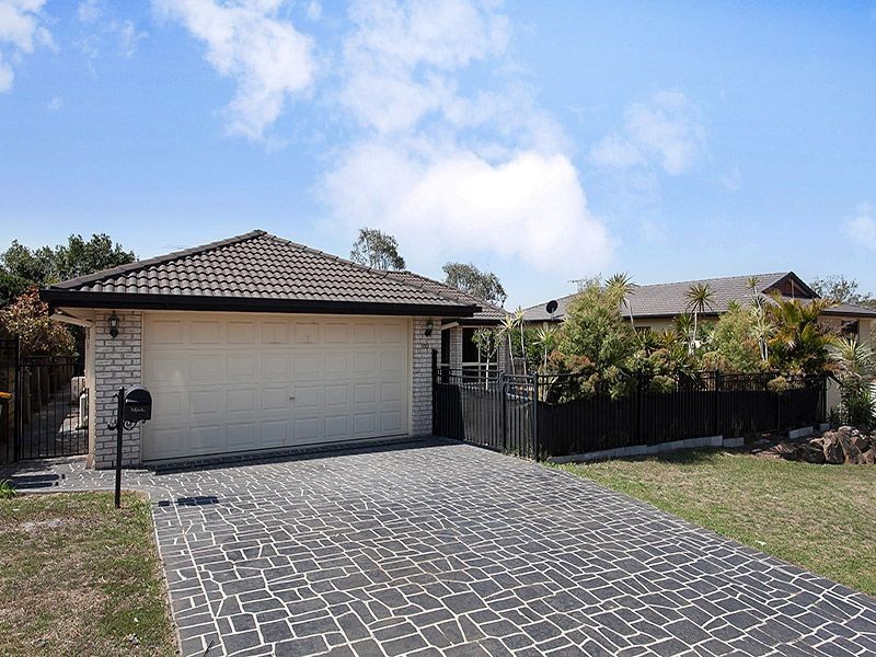 20 Gleneagles Crescent, Oxley QLD 4075