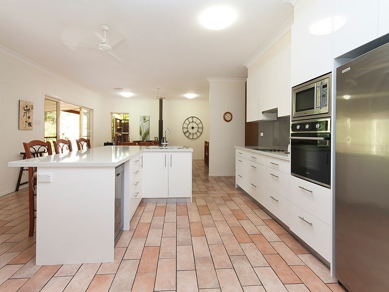 257 Sugars Road, Anstead QLD 4070