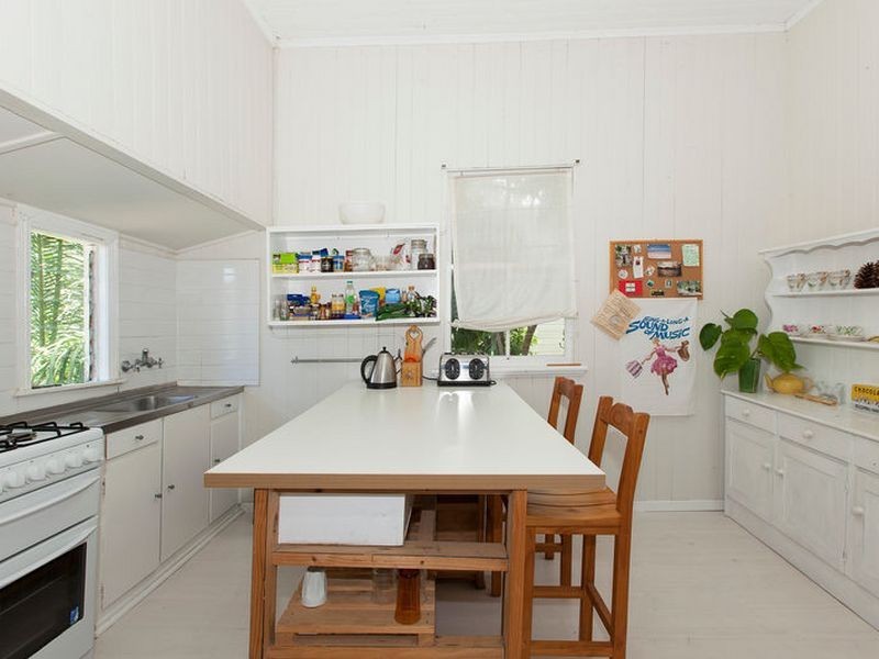 17 Crowther Street, West End QLD 4101