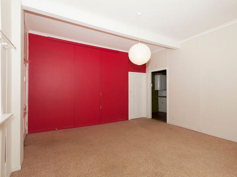 17 Crowther Street, West End QLD 4101