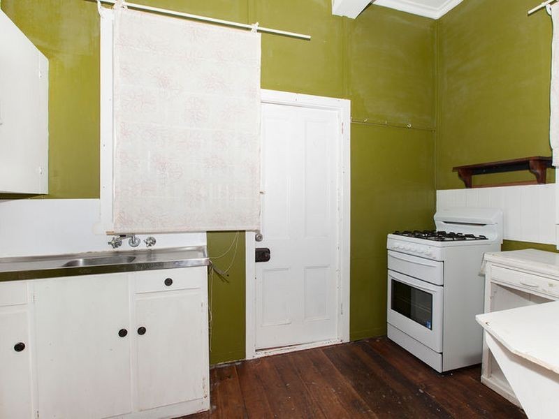 17 Crowther Street, West End QLD 4101