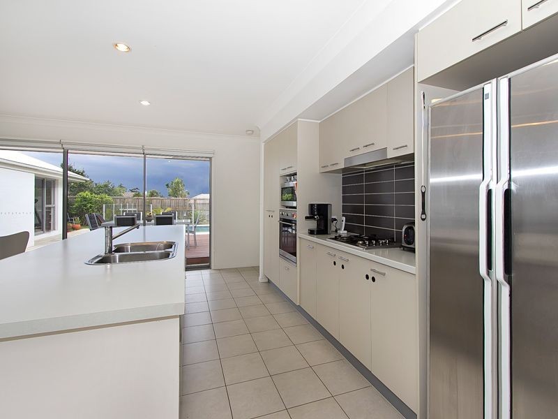 18 Witty Road, Moggill QLD 4070