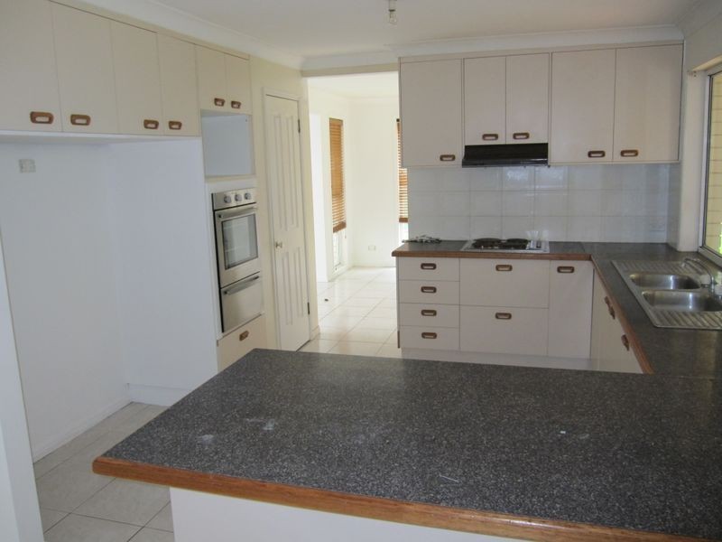 3 Teague Court, Wishart QLD 4122