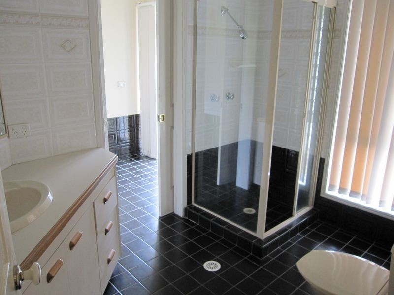 3 Teague Court, Wishart QLD 4122