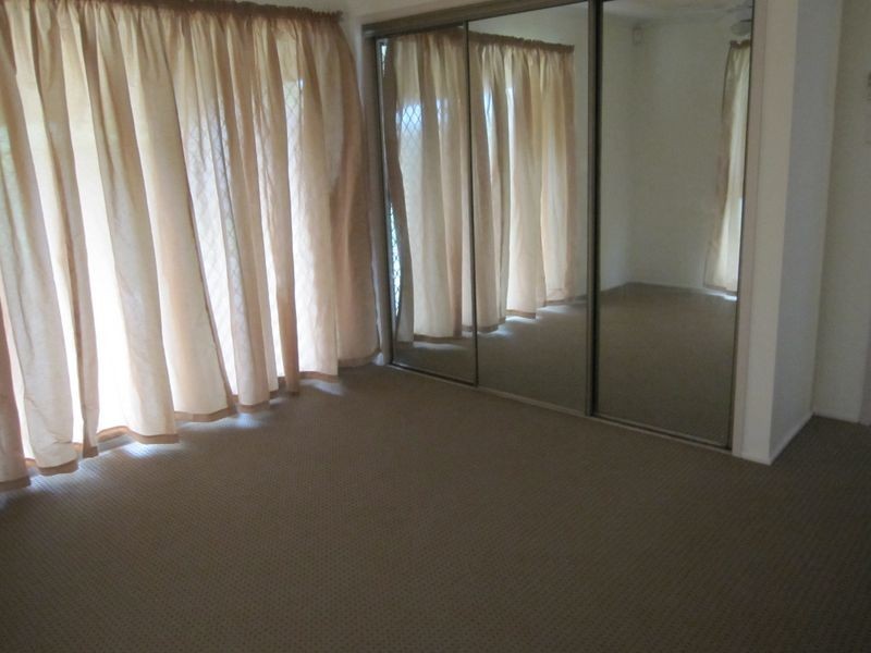 529 Broadwater Road, Mansfield QLD 4122