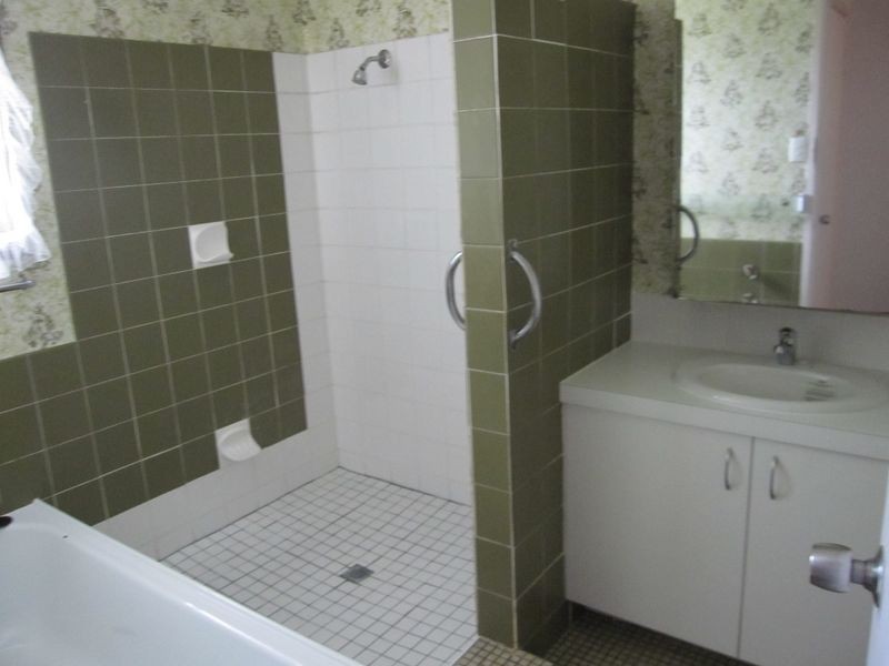 529 Broadwater Road, Mansfield QLD 4122