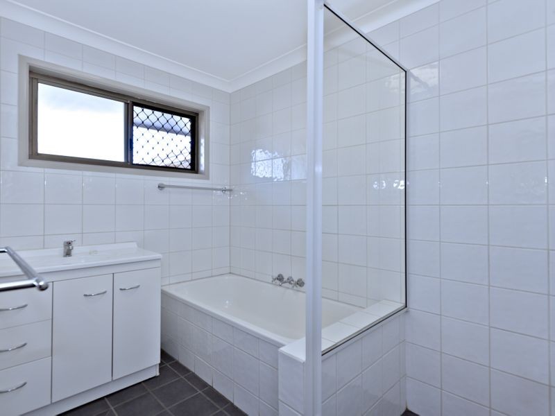 4 Springfield Crescent, Daisy Hill QLD 4127