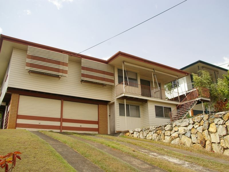 23 Pareena Crescent, Mansfield QLD 4122