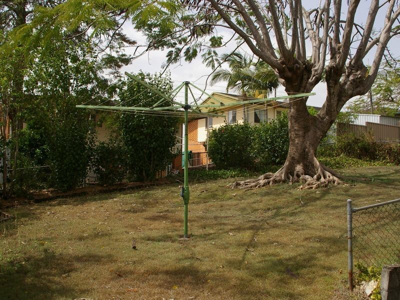 23 Pareena Crescent, Mansfield QLD 4122