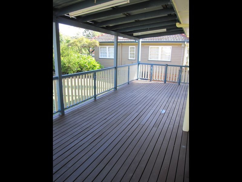 1633 Logan Road, Upper Mount Gravatt QLD 4122