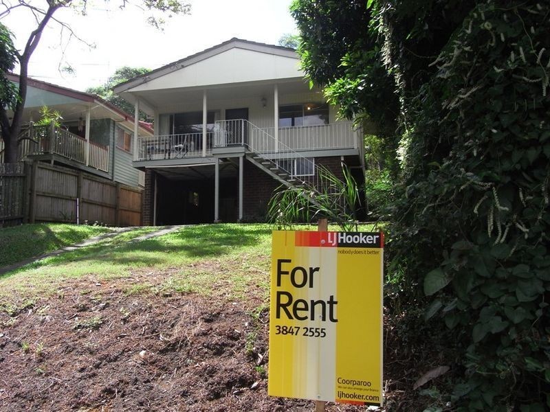 3 Flynn Street, Holland Park West QLD 4121