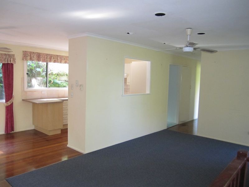 24 Dodwell Street, Holland Park West QLD 4121