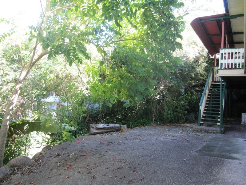 24 Dodwell Street, Holland Park West QLD 4121