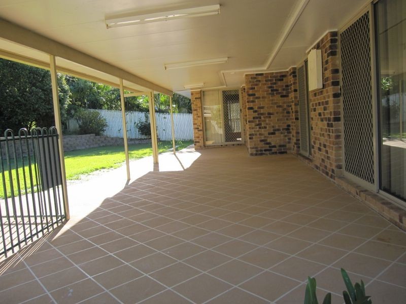 12 St Clair Crescent, Wishart QLD 4122