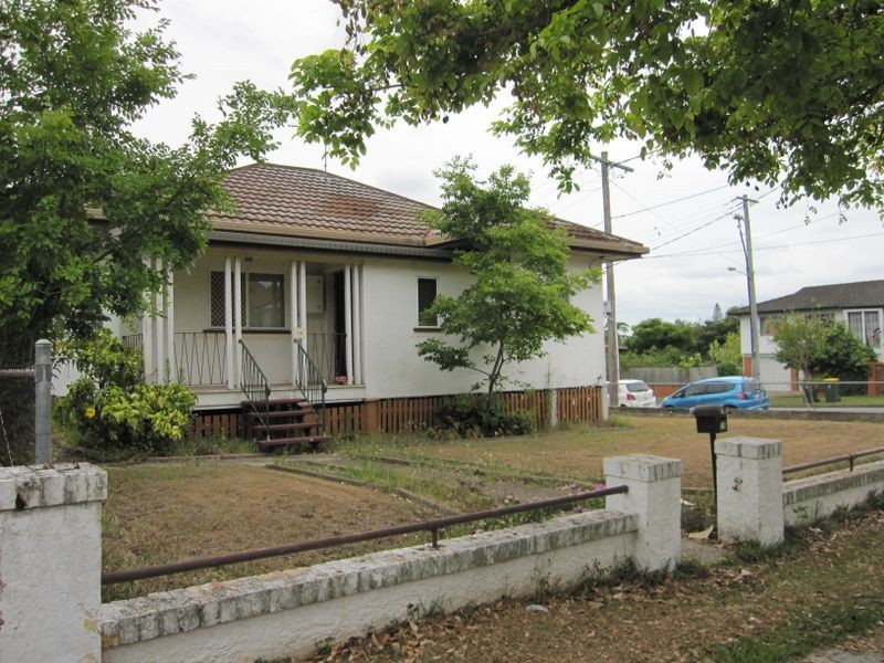 18 Broadwater Road, Mount Gravatt East QLD 4122