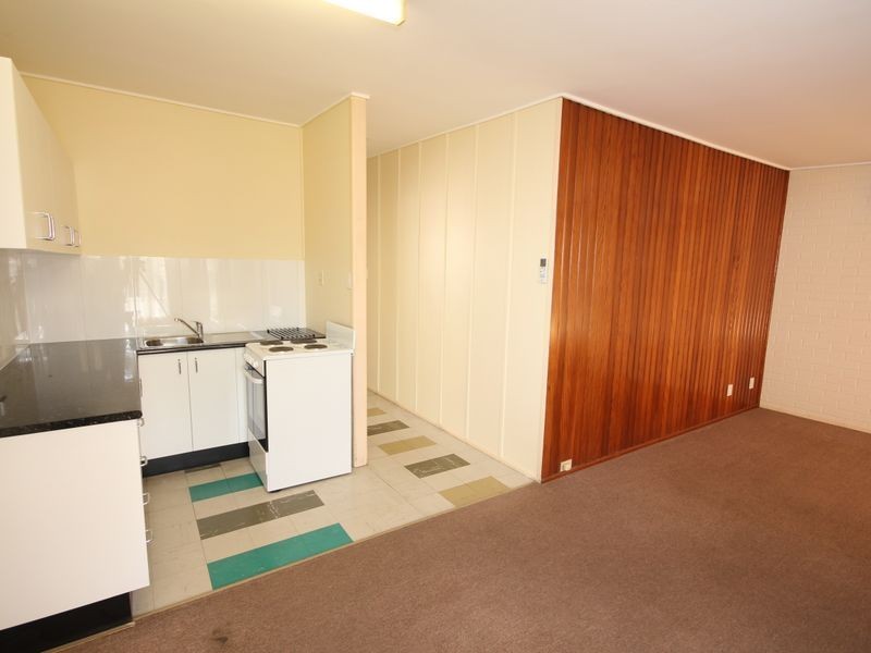 4/894 Logan Road, Holland Park QLD 4121