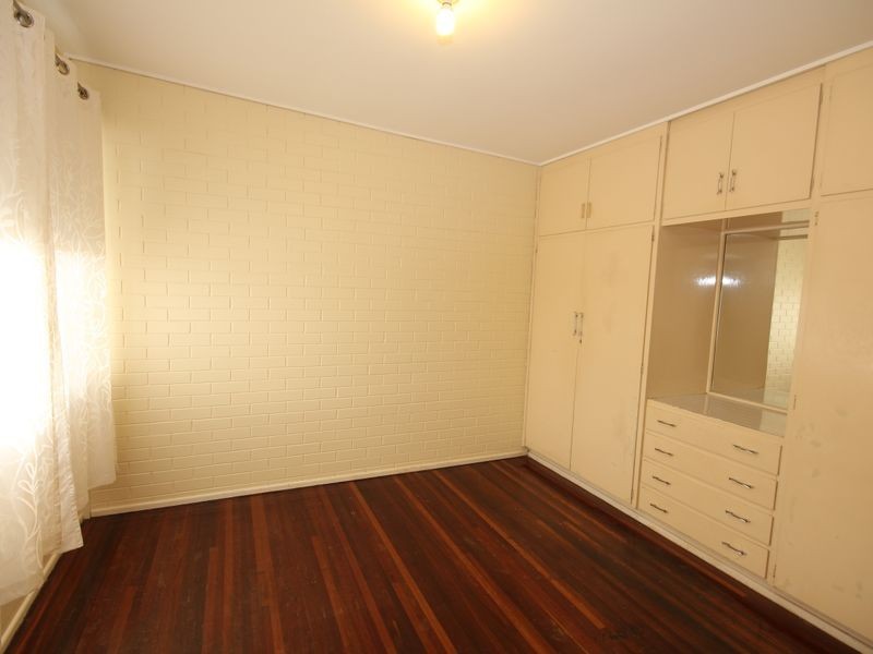 4/894 Logan Road, Holland Park QLD 4121