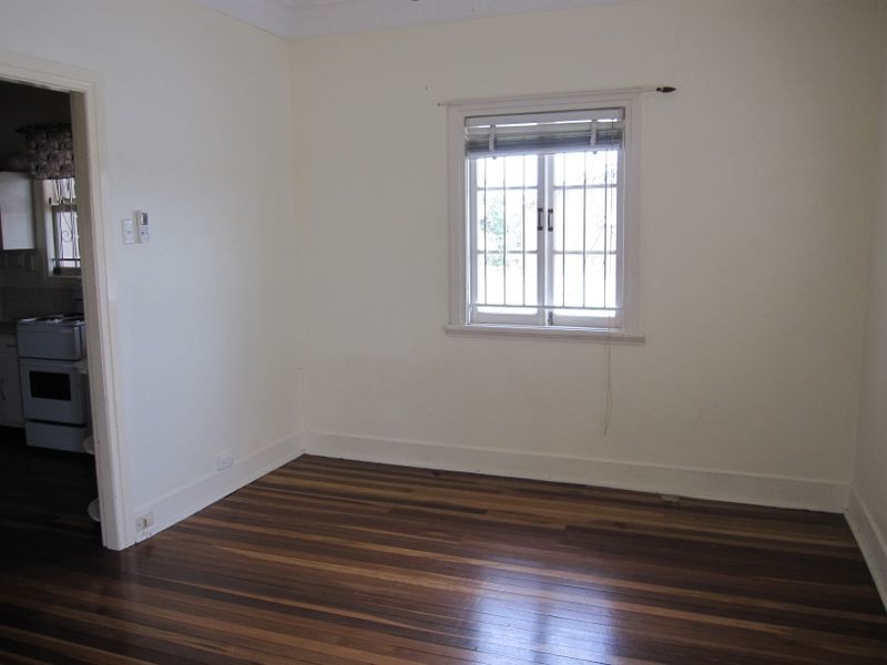 15 Mountain Street, Mount Gravatt QLD 4122