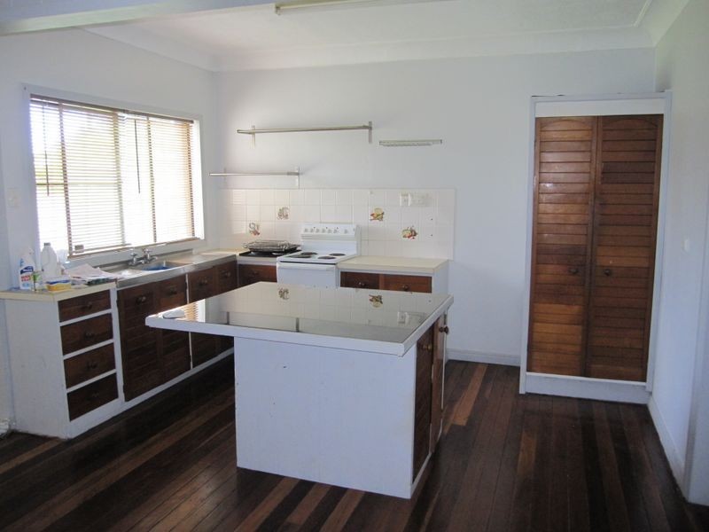 84 Kempsie Rd, Upper Mount Gravatt QLD 4122