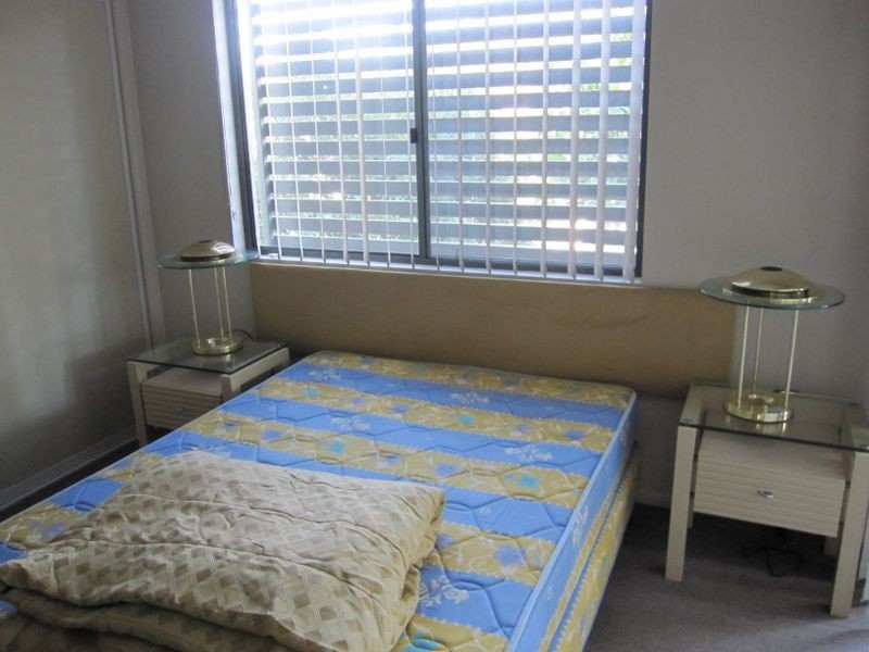 27/4 Omeo Street, Macgregor QLD 4109