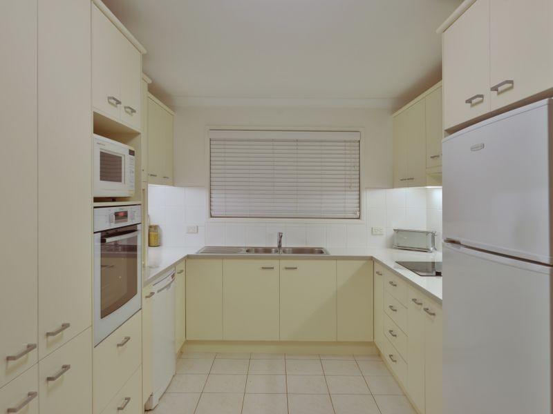 22 Barcelona Street, Wishart QLD 4122