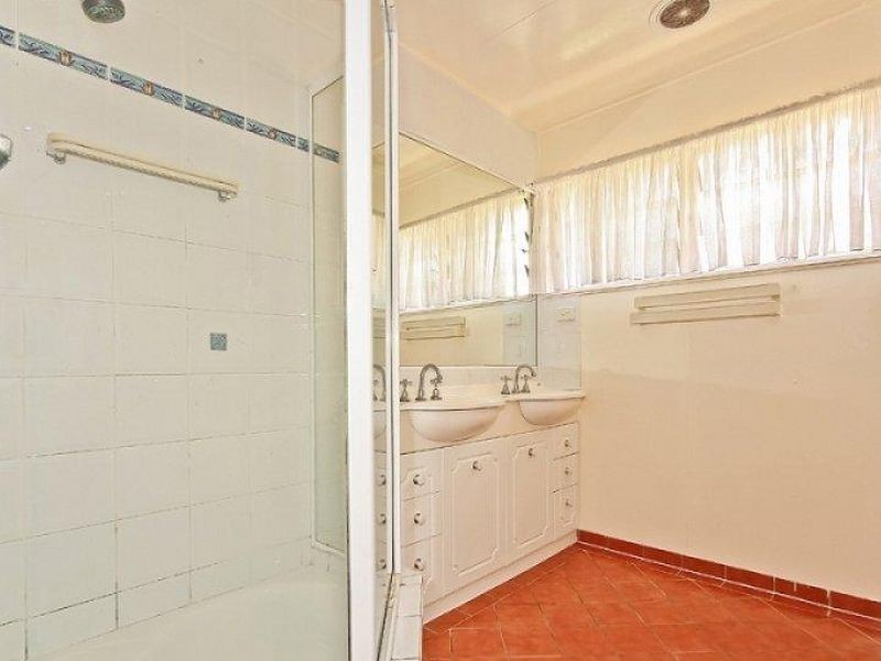 42 Dykes Street, Mount Gravatt East QLD 4122