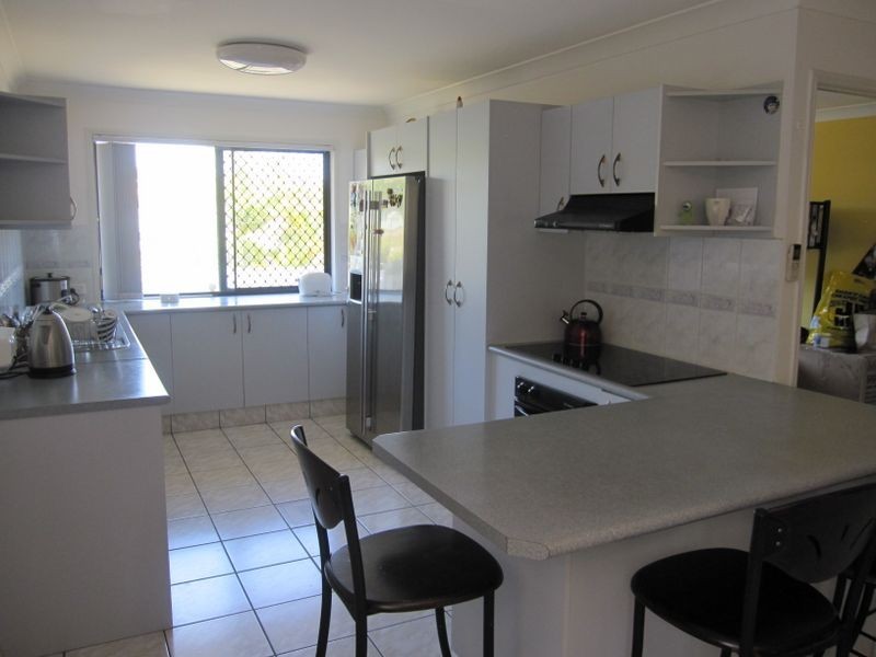 13 Oak Place, Mackenzie QLD 4156