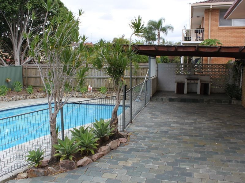 9 Gordonia Street, Macgregor QLD 4109