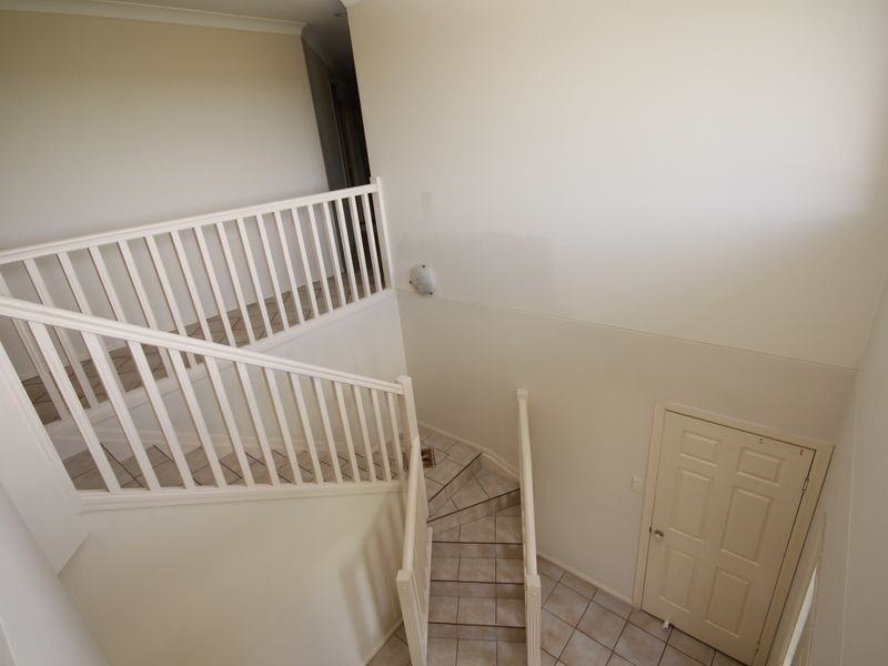 9 Lapage Street, Wishart QLD 4122