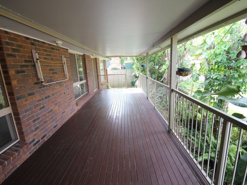 9 Lapage Street, Wishart QLD 4122